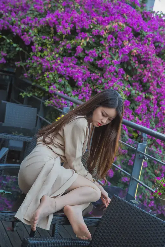 056.Sia不吃鱼 – 闻香识女人 9